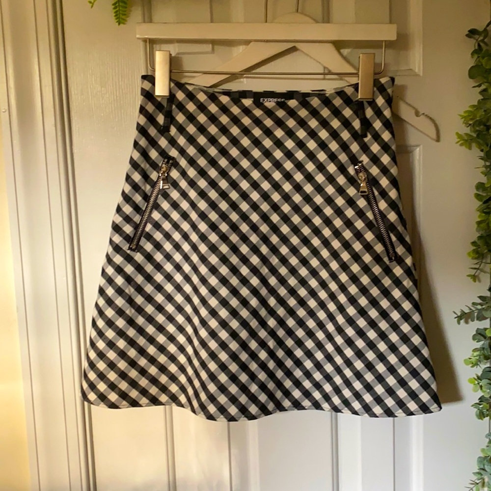 Express Patterned Skirt (size 4)